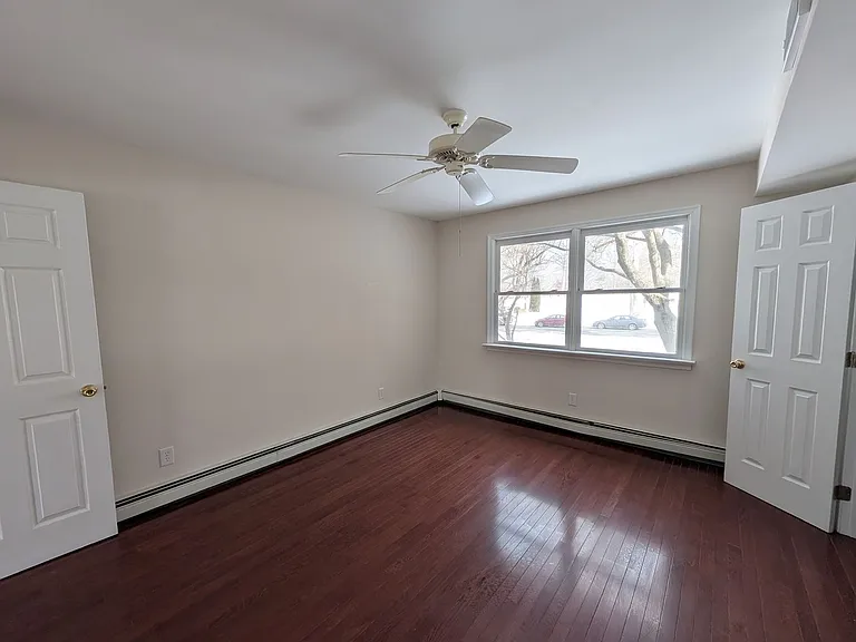 416 Main St #I — Photo 12