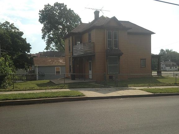 5th image of 2401 Charles St