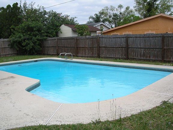 5th image of 7027 Leighton Way