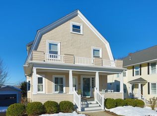 86 Manthorne Rd, West Roxbury, MA 02132