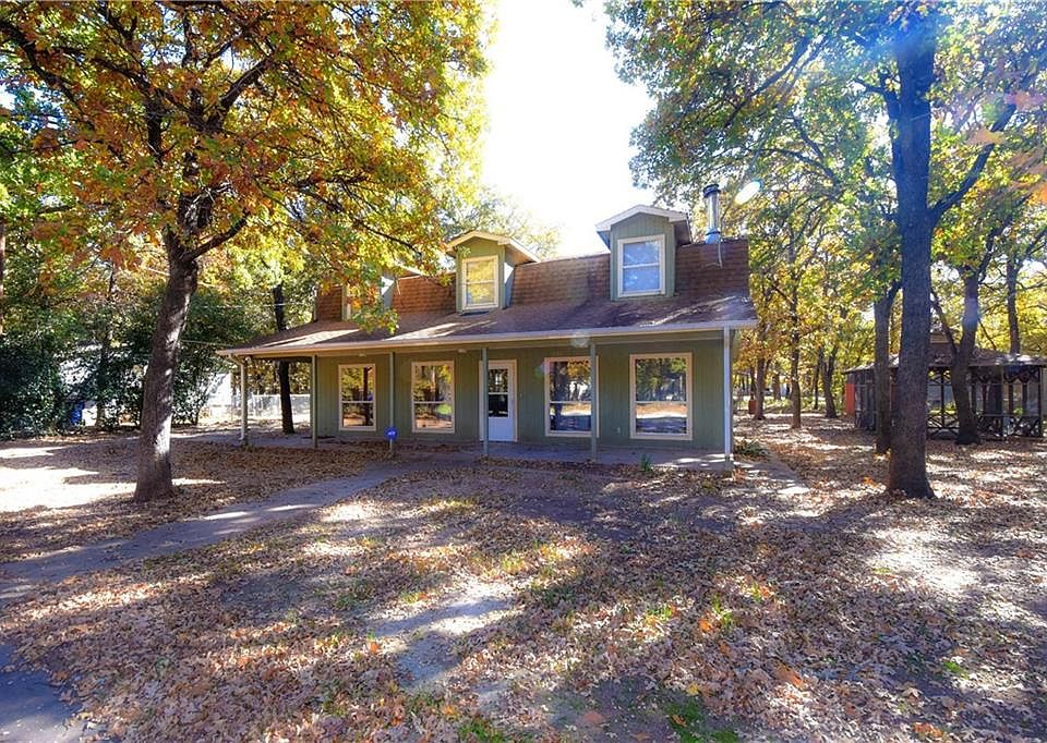 1st image of 4627 Lyndi Ln