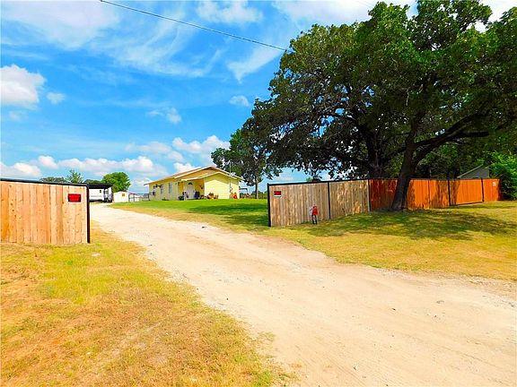 2nd image of 2301 N Fm 51