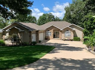193 N Boulder Creek Dr, Camdenton, MO 65020