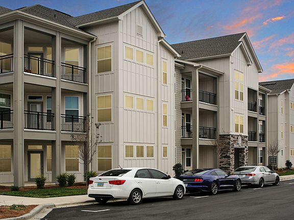 5th image of 15934 White St #13-108