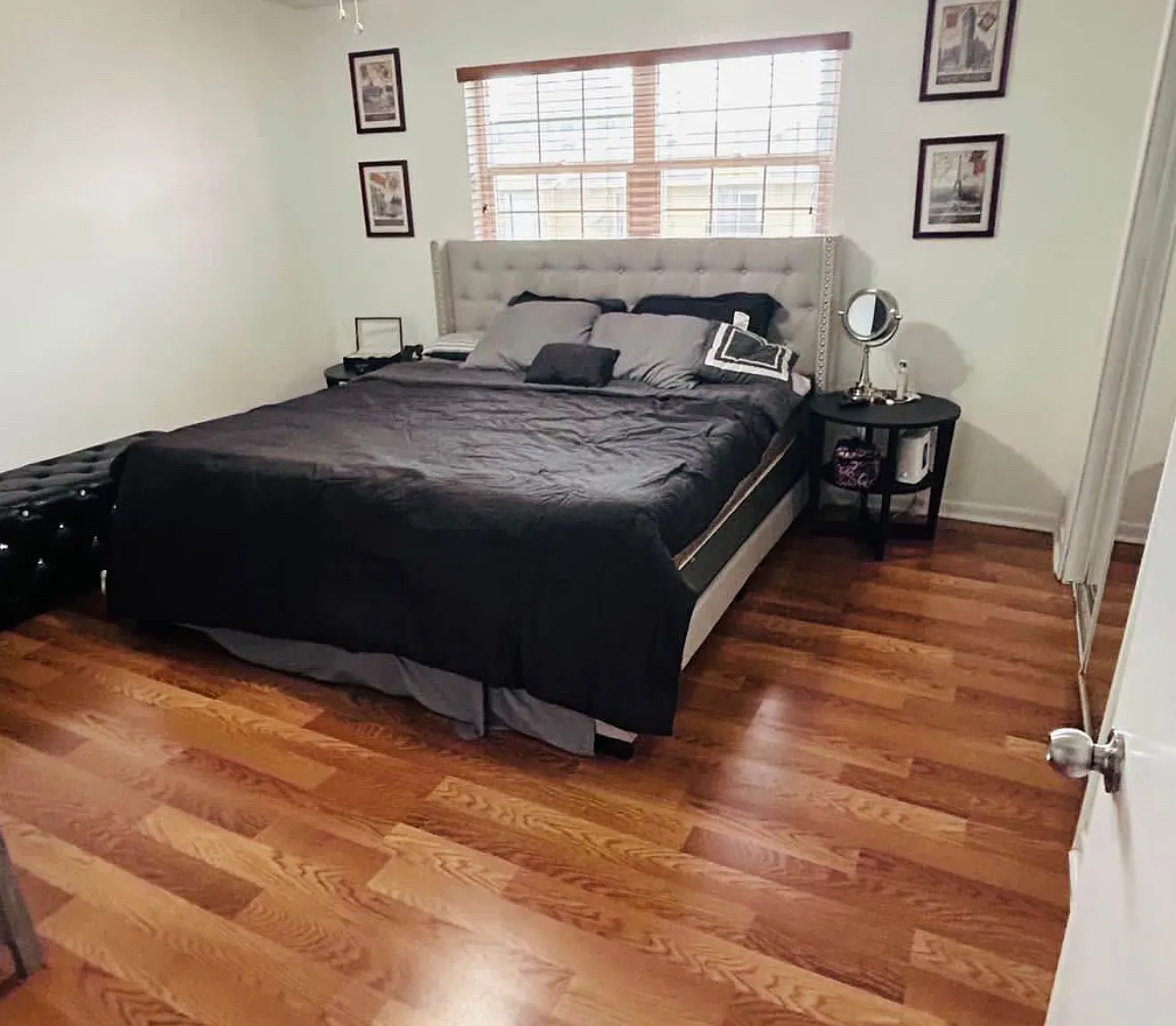 3 bed, 1099 sqft, $2,700 — Photo 1
