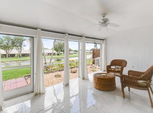 1019 Green Pine Blvd APT F, West Palm Beach, FL 33409