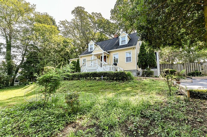 1st image of 6911 Elm Dr