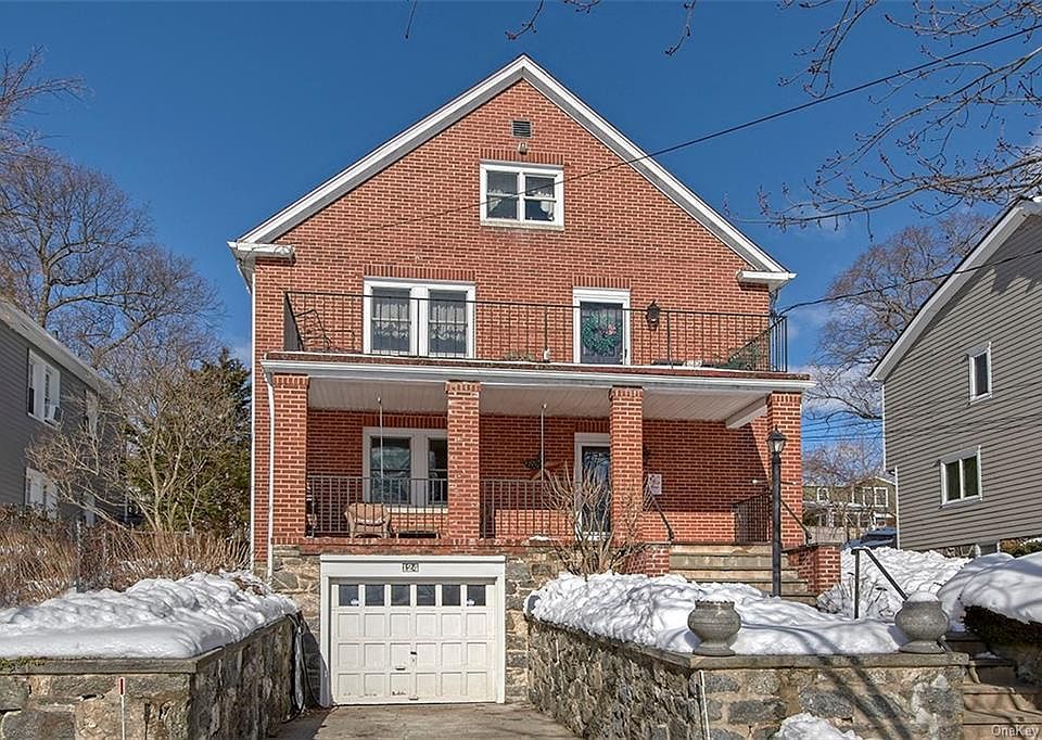 1st image of 124 Hobart Ave #1