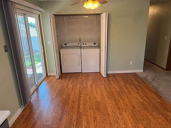4th image of 636 Starlight Dr