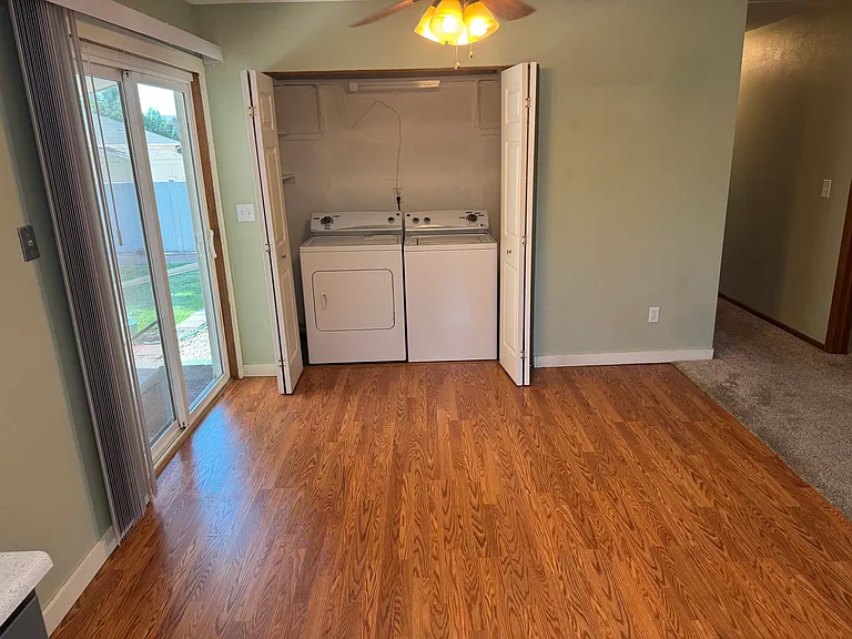 636 Starlight Dr — Photo 10
