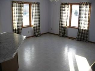 N3083 Mill Rd, New Holstein, WI 53061