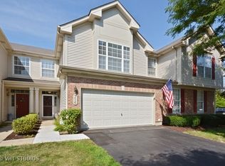 715 Riding Ln, Saint Charles, IL 60174