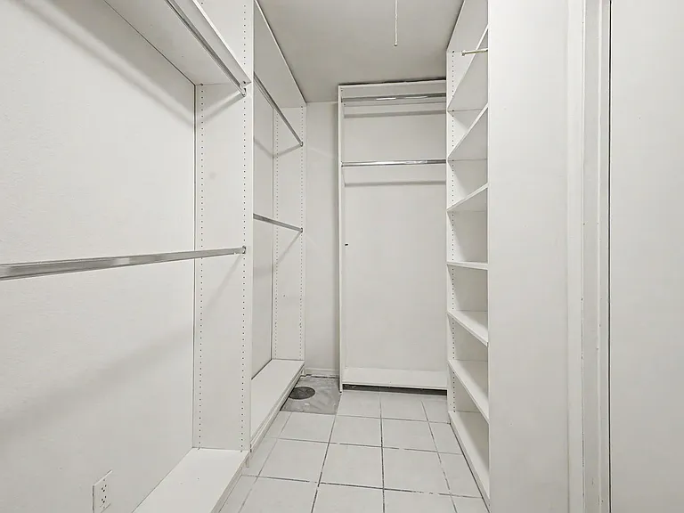 3145 Bel Air Dr — Photo 19