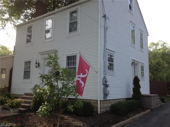 118 E McKinley Way, Poland, OH 44514