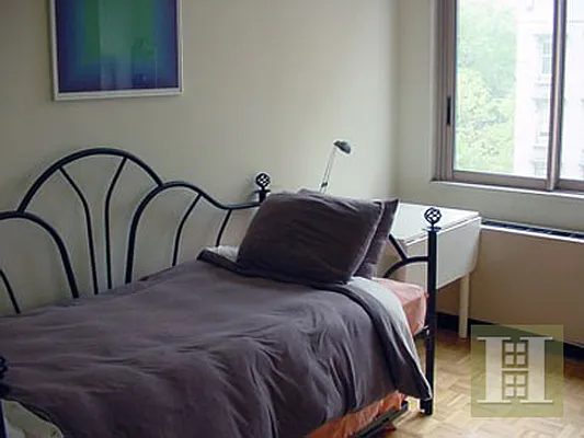 Rented by Halstead Real Estate | media 6