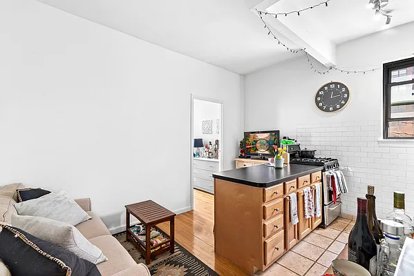 Rented by Douglas Elliman | media 10