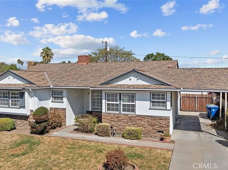 19349 Friar St — Photo 2