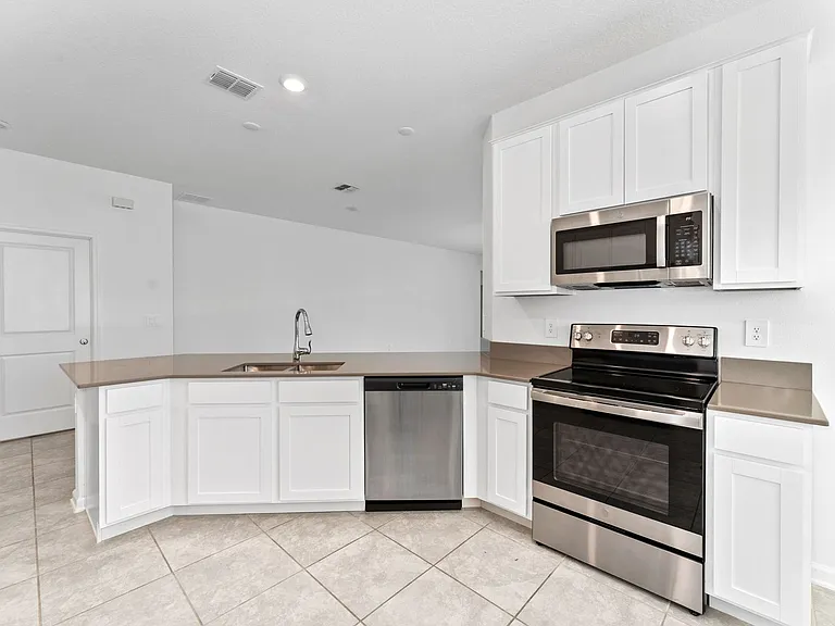 860 Daring Dr — Photo 6