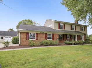 8708 Deanna Dr, Gaithersburg, MD 20882