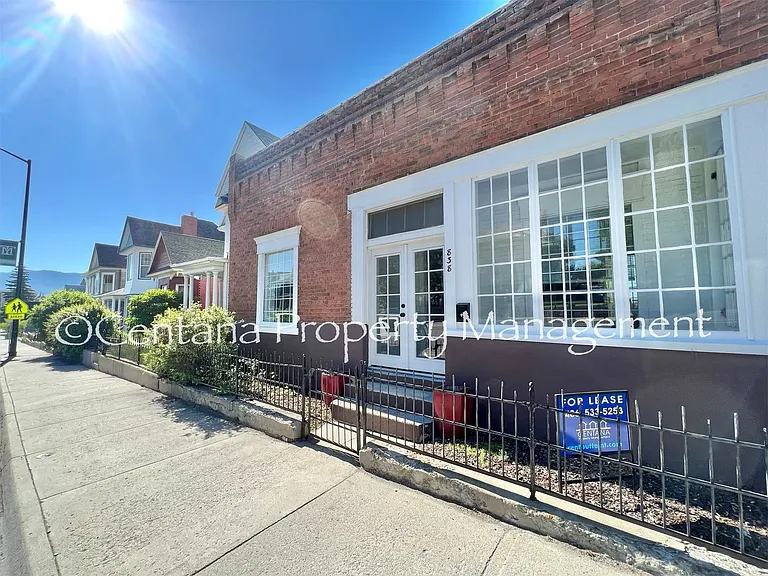 838 W Park St — Photo 3