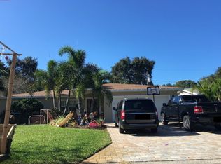1462 Robinson Dr N, Saint Petersburg, FL 33710