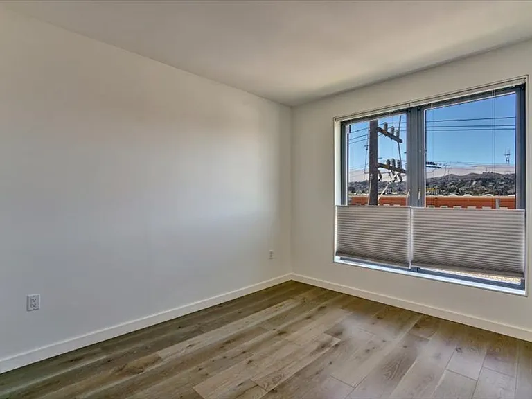 2125 Bryant St #308 — Photo 22