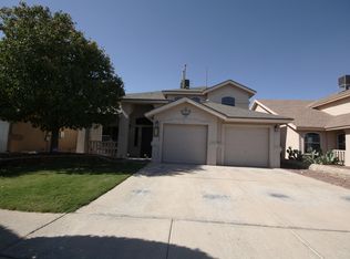 813 Paseo De Suerte Dr, Socorro, TX 79928