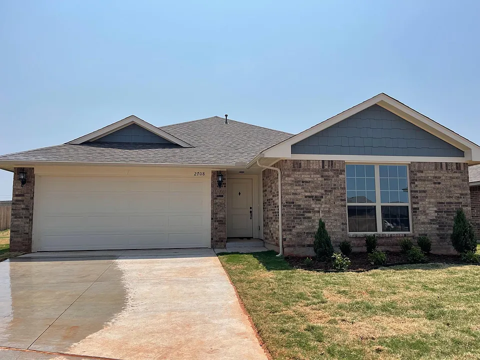 2708 NW 195th St