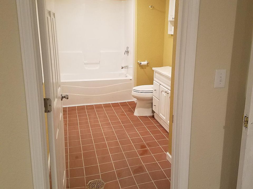 1st image of 1017 Orchard Ave