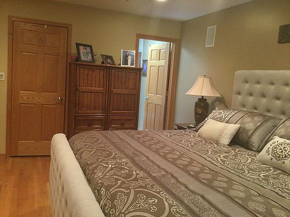 5th image of 5856 S Nordica Ave