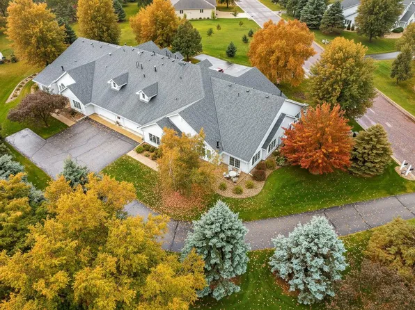 1301 Pine Pointe Curv, Saint Peter, MN 56082