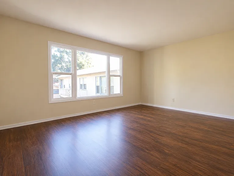 129 Anita Rd #6 — Photo 3