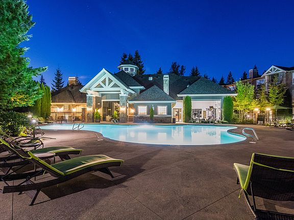 Ideally located in Issaquah, WA with easy access to Bellevue and Seattle