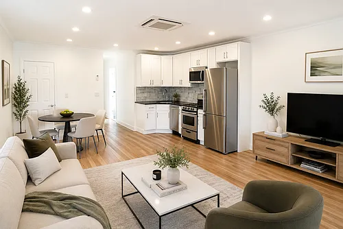 373 Henry St #4 Photo 1