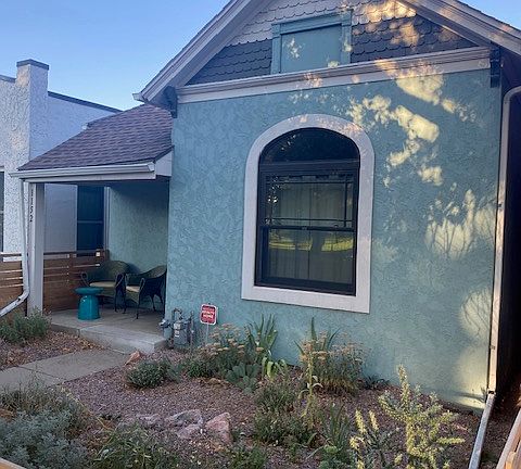 2nd image of 1152 Mariposa St