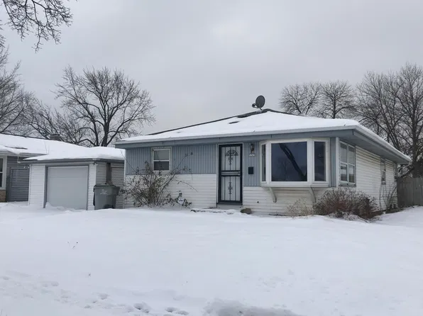 5765 N 89th St, Milwaukee, WI 53225