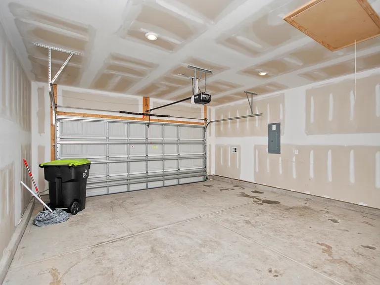 4324 Falls Oaks St — Photo 40