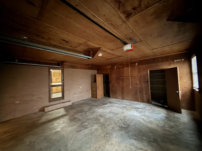 2426 E Blackstock Rd — Photo 5
