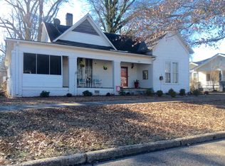 204 4th St S, Amory, MS 38821