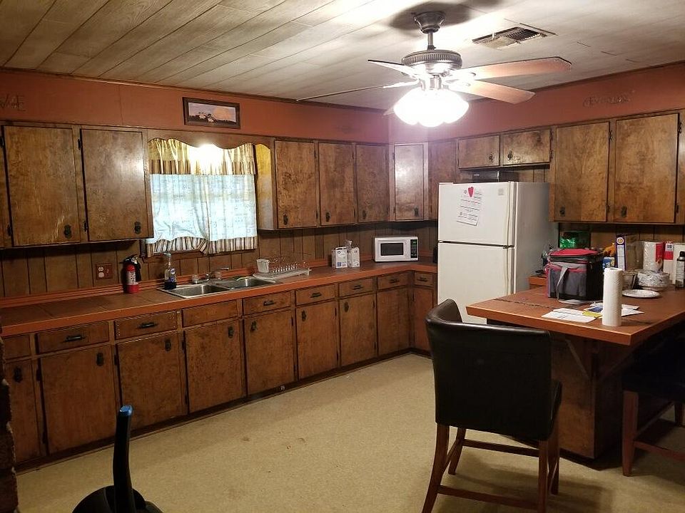 2nd image of 907 Parish Rd #R