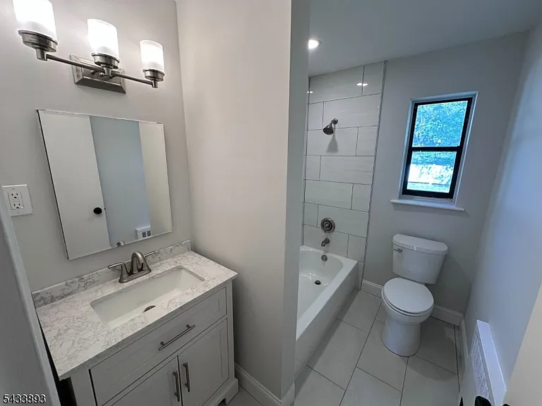 57B Sandra Cir #4 — Photo 13