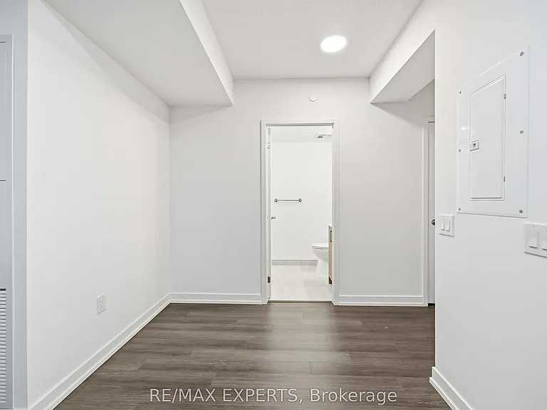 4010 Eglinton Ave W #320 — Photo 22