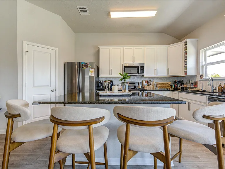 1006 Bending Trail Dr — Photo 12