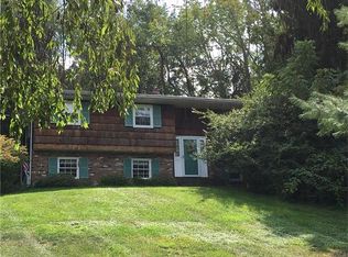 3 The Cir, Warwick, NY 10990