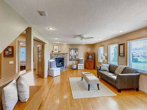 5th image of 7274 Berkshire Cir