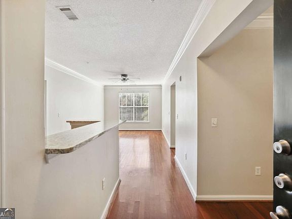 3rd image of 10 Perimeter Summit Blvd NE APT 3206