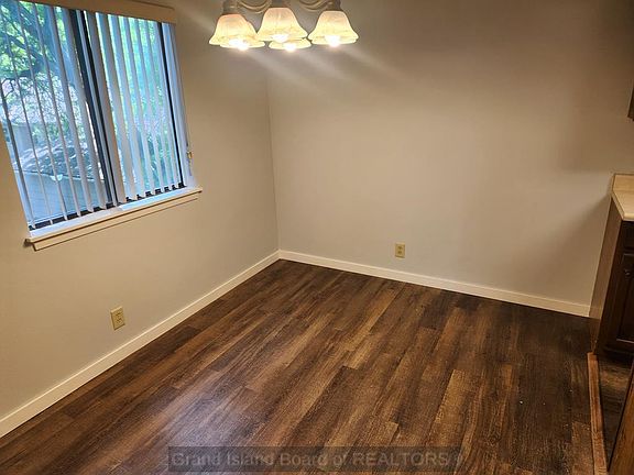 4th image of 3027 W Capital Ave Suite 28