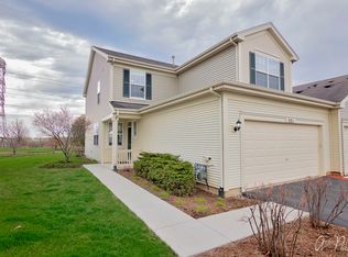 521 W Kristina Ln, Round Lake, IL 60073