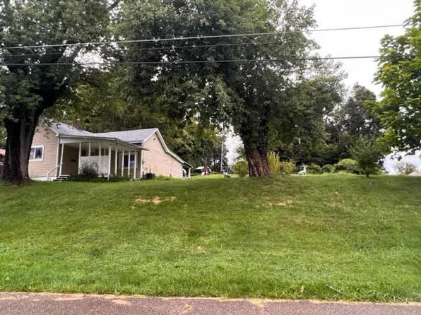 812 Warwick Ave, Zanesville, OH 43701