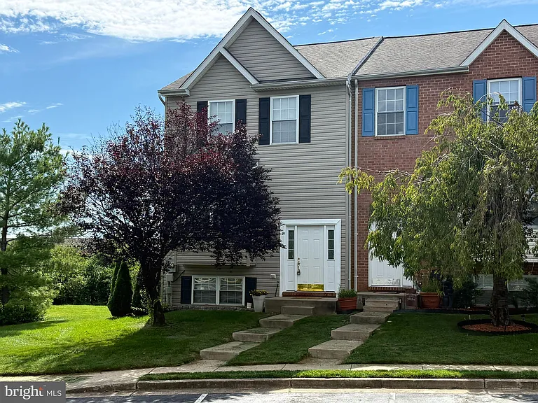 5783 Indian Cedar Ct — Photo 1